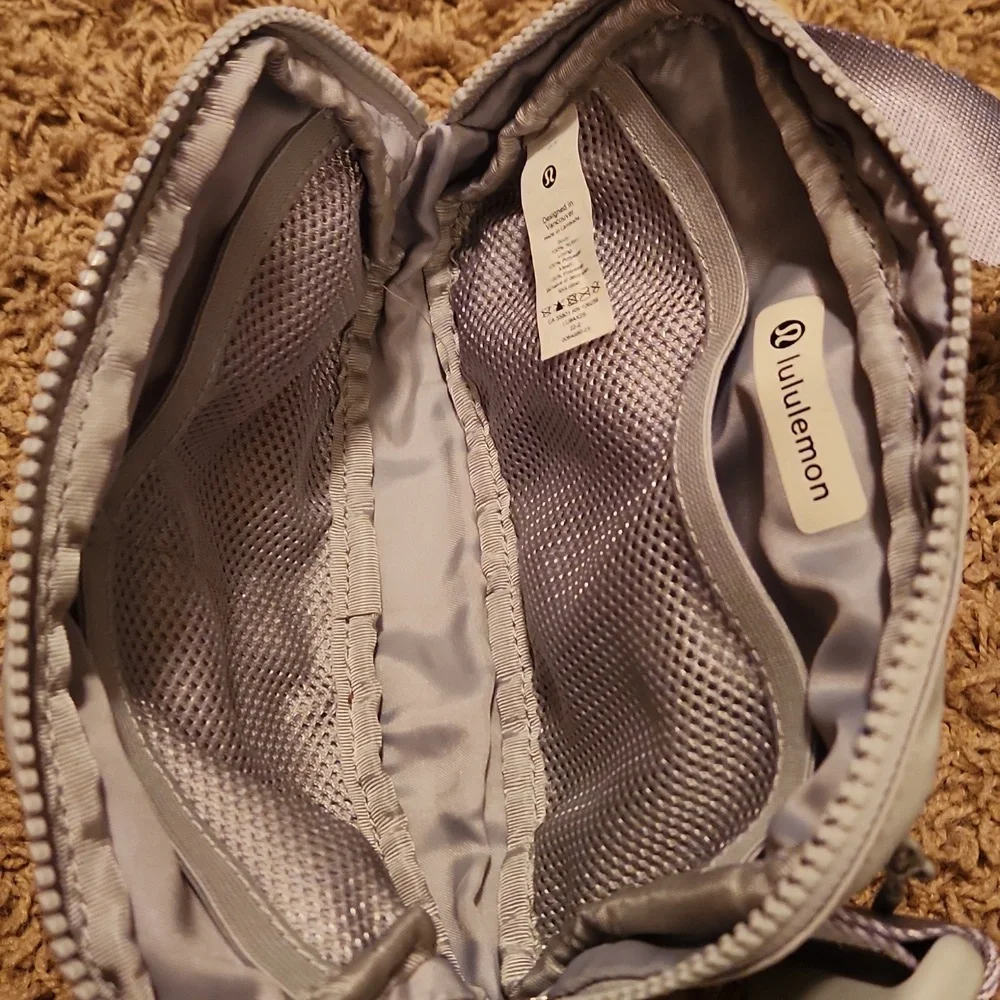 lululemon athletica Light Gray Crossbody Bag - Picture 9 of 12